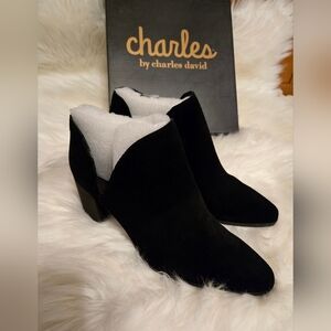 CHARLES DAVID/Ankle Booties/5.5/NEW